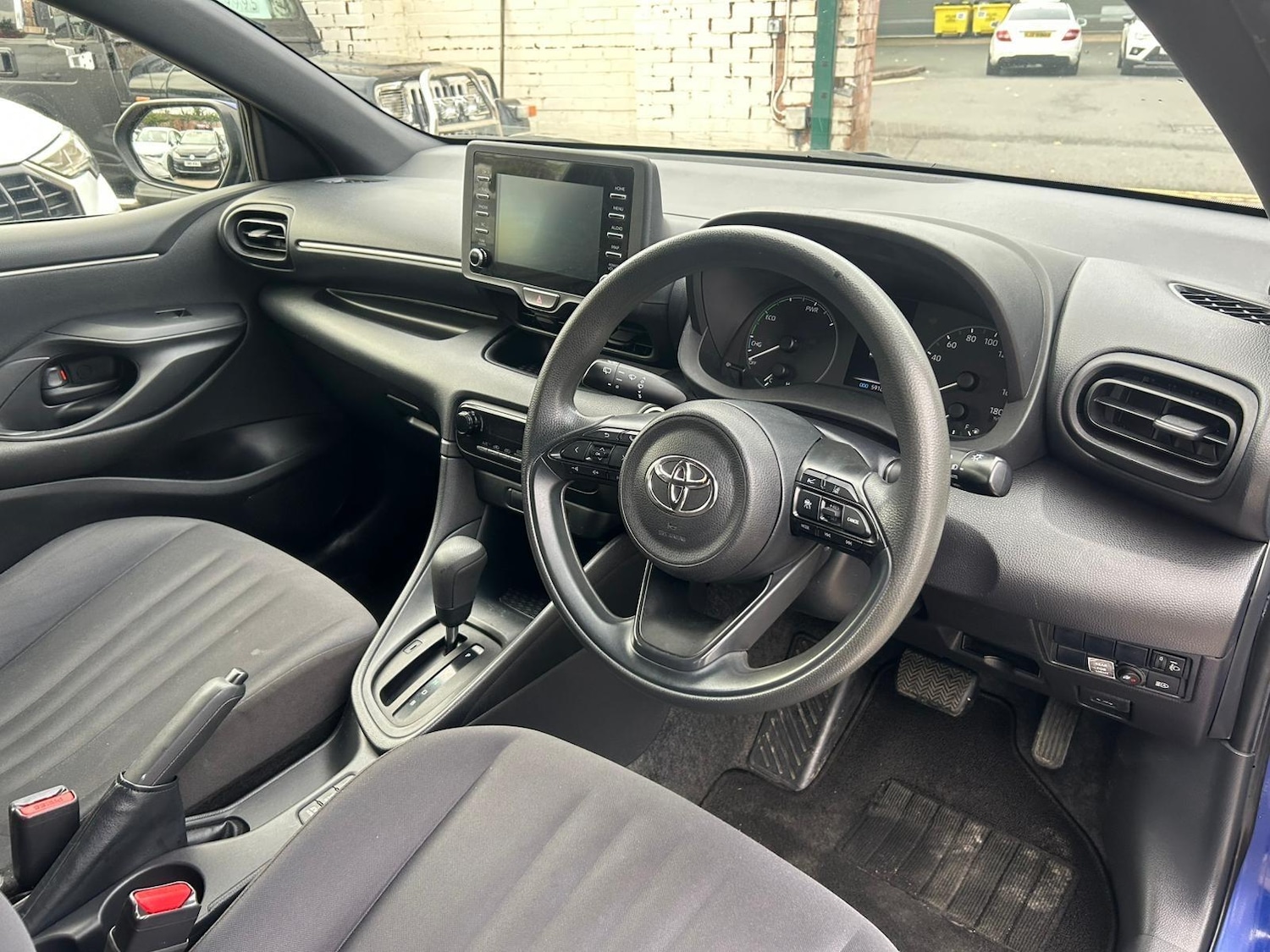Used Toyota Yaris for sale - 76592812: Photo 9