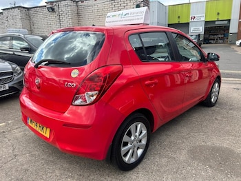 Used Hyundai i20 2014 for sale - 77798951: Photo