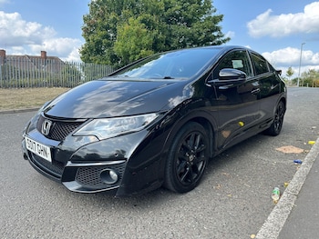 Used Honda Civic 2017 for sale - 76633370: Photo