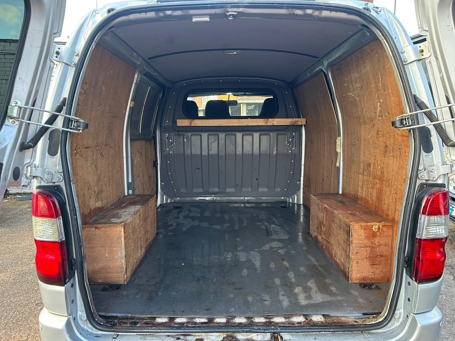 Used Toyota HiAce 2007 for sale - 77237718: Photo 10