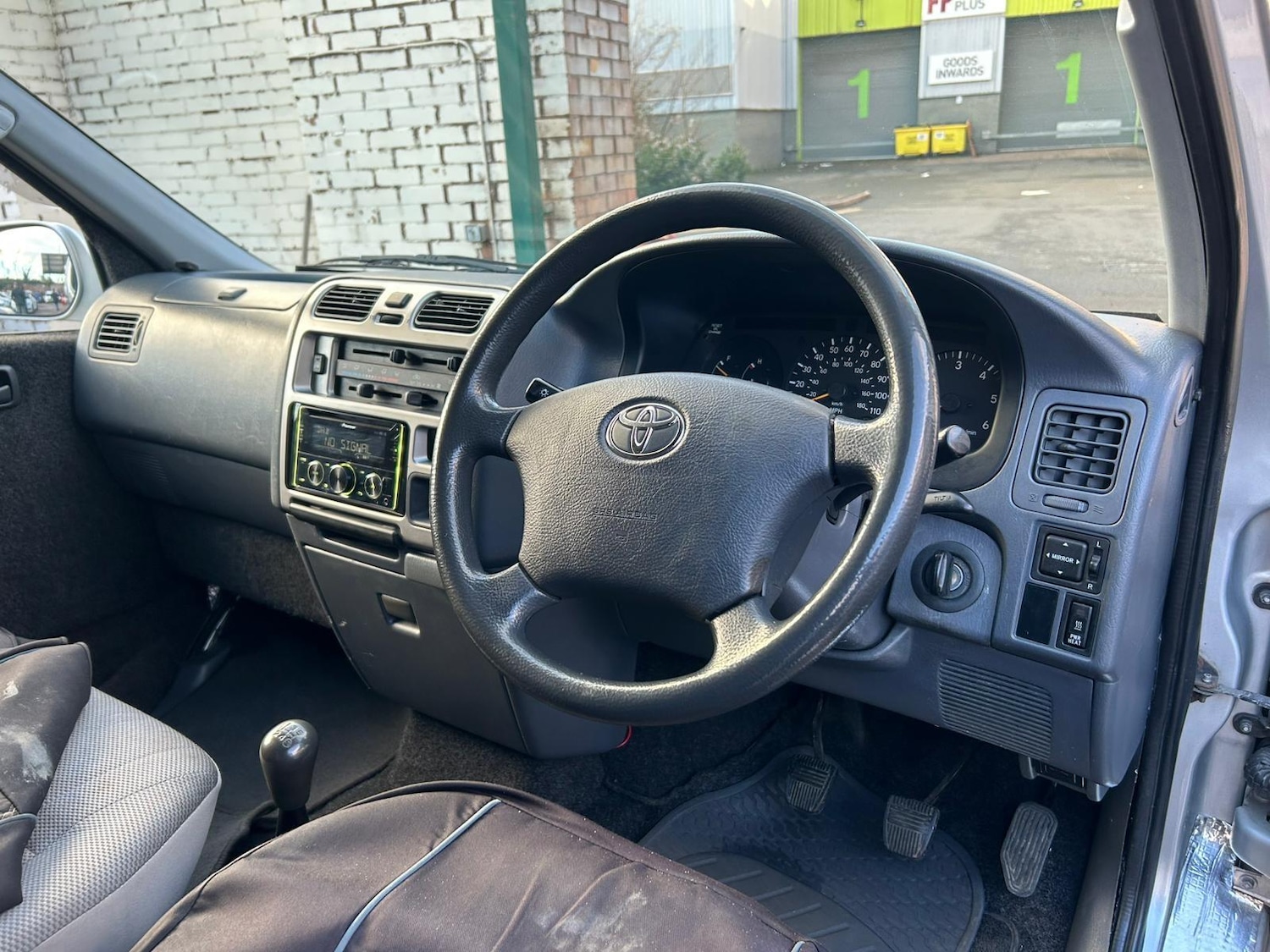 Used Toyota HiAce 2007 for sale - 77237718: Photo 13