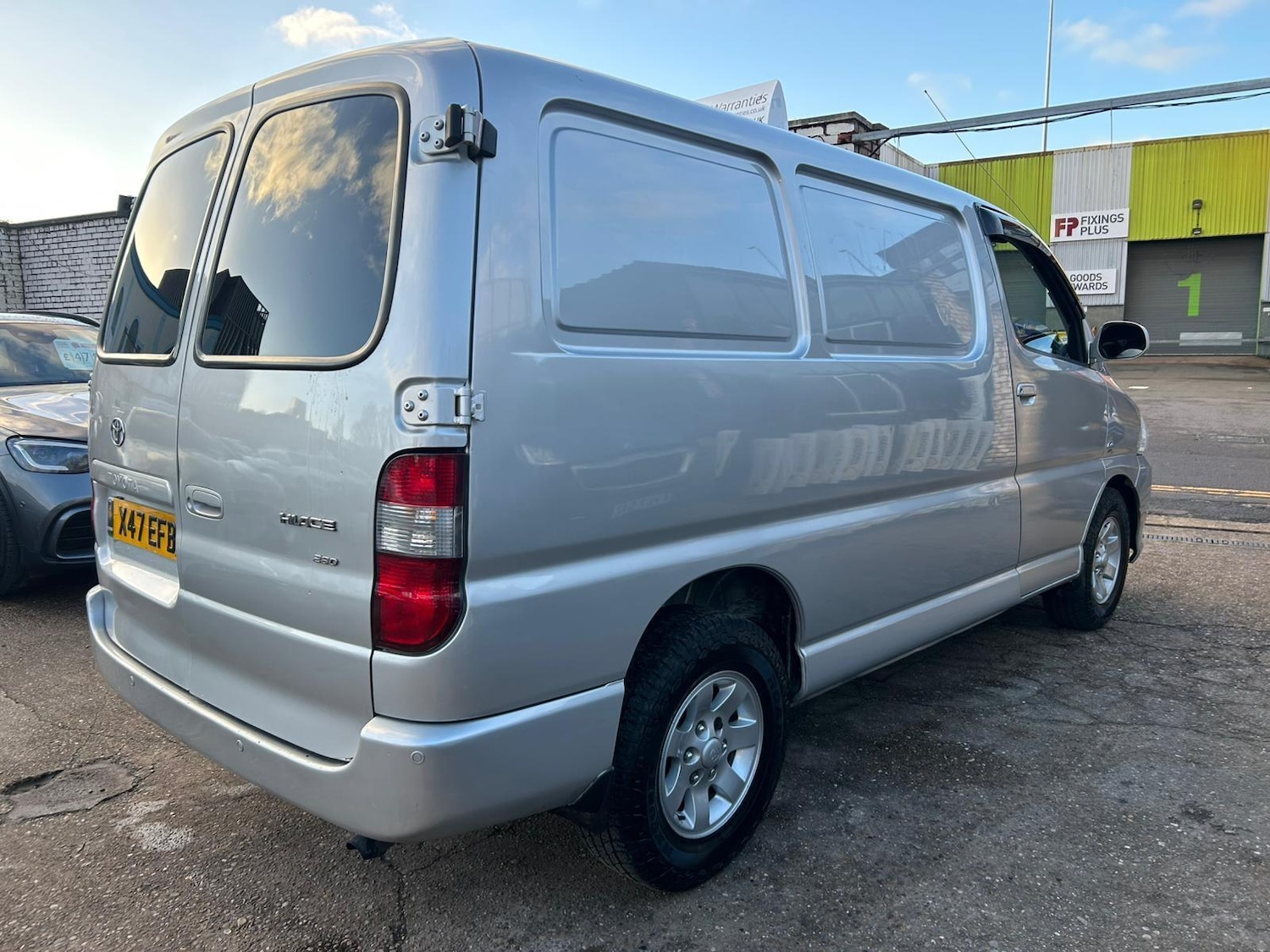 Used Toyota HiAce 2007 for sale - 77237718: Photo 4
