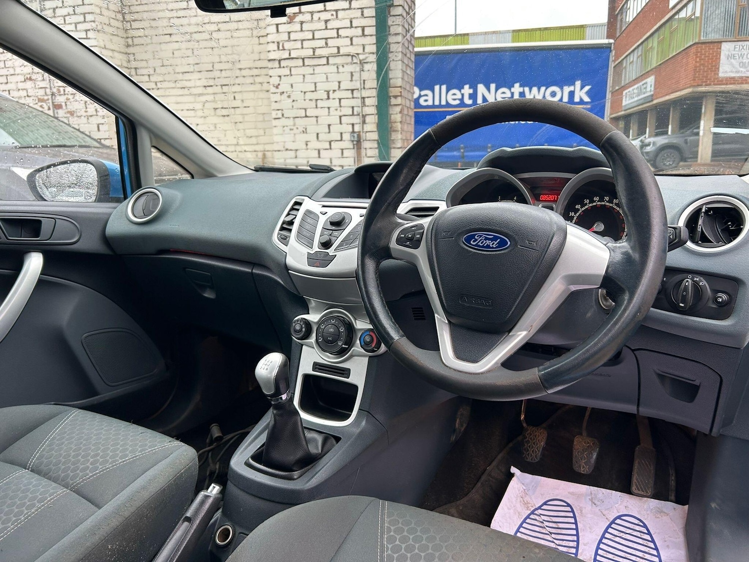 Used Ford Fiesta 2010 for sale - 77783210: Photo 10