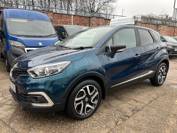 Used Renault Captur 2017 for sale - 77306072: Photo