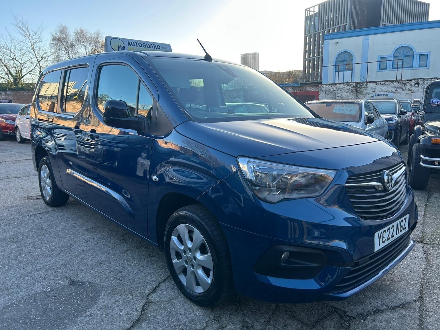 Used Vauxhall Combo Life 2022 for sale - 76607209: Photo 1