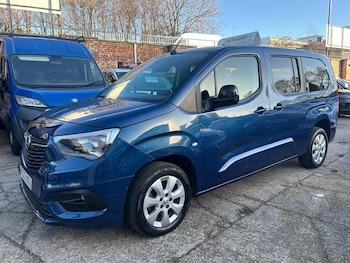 Used Vauxhall Combo Life 2022 for sale - 76607209: Photo