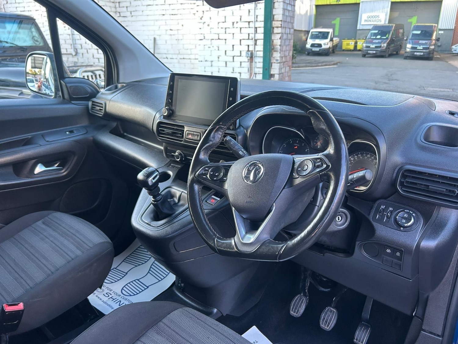 Used Vauxhall Combo Life 2022 for sale - 76607209: Photo 9