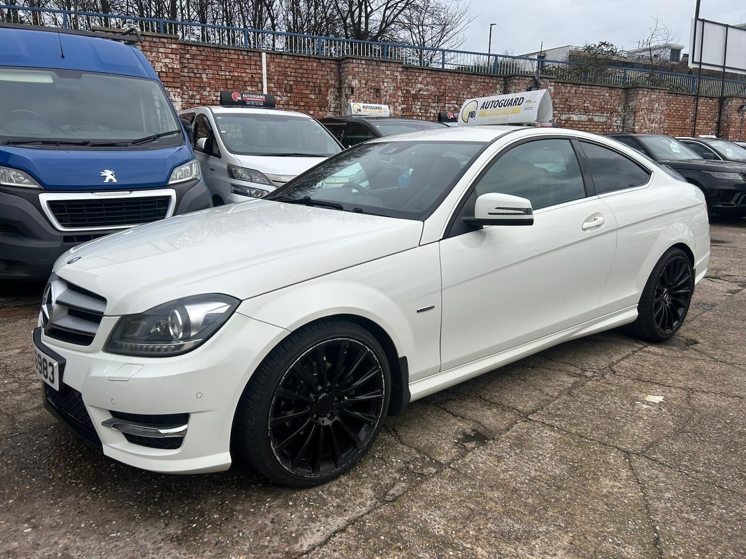 Used Mercedes-Benz C Class 2011 for sale - 77216309: Photo 3