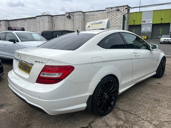 Used Mercedes-Benz C Class 2011 for sale - 77216309: Photo