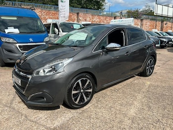 Used Peugeot 208 2018 for sale - 79039035: Photo