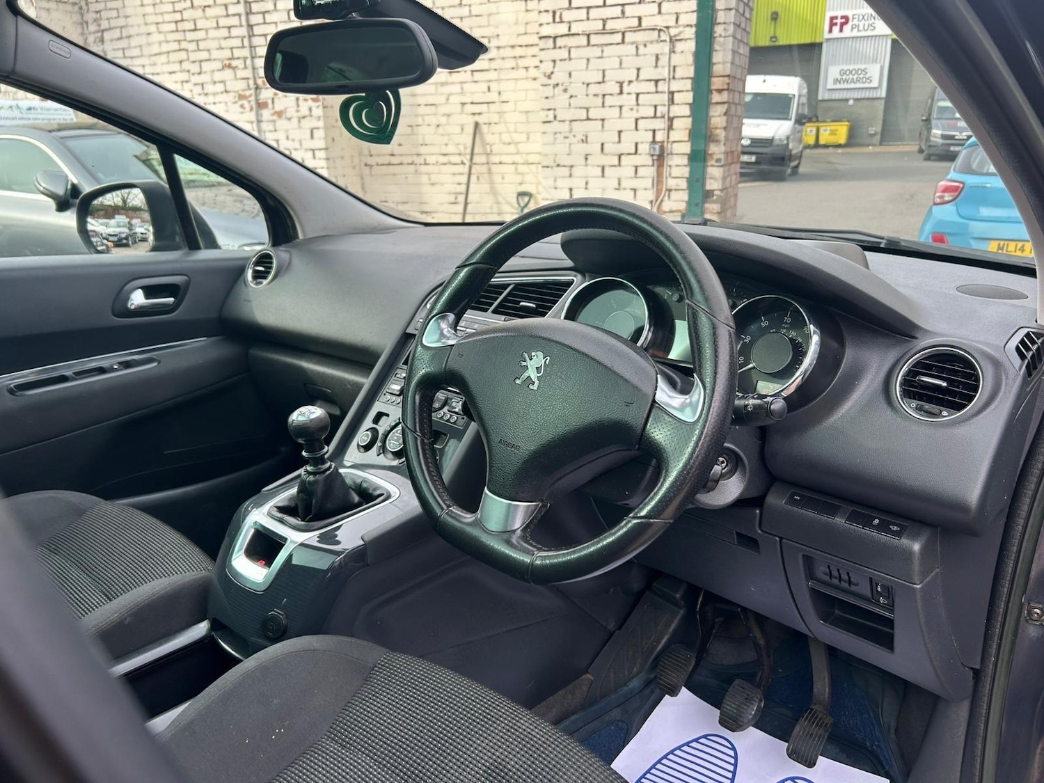 Used Peugeot 5008 2014 for sale - 77565127: Photo 9