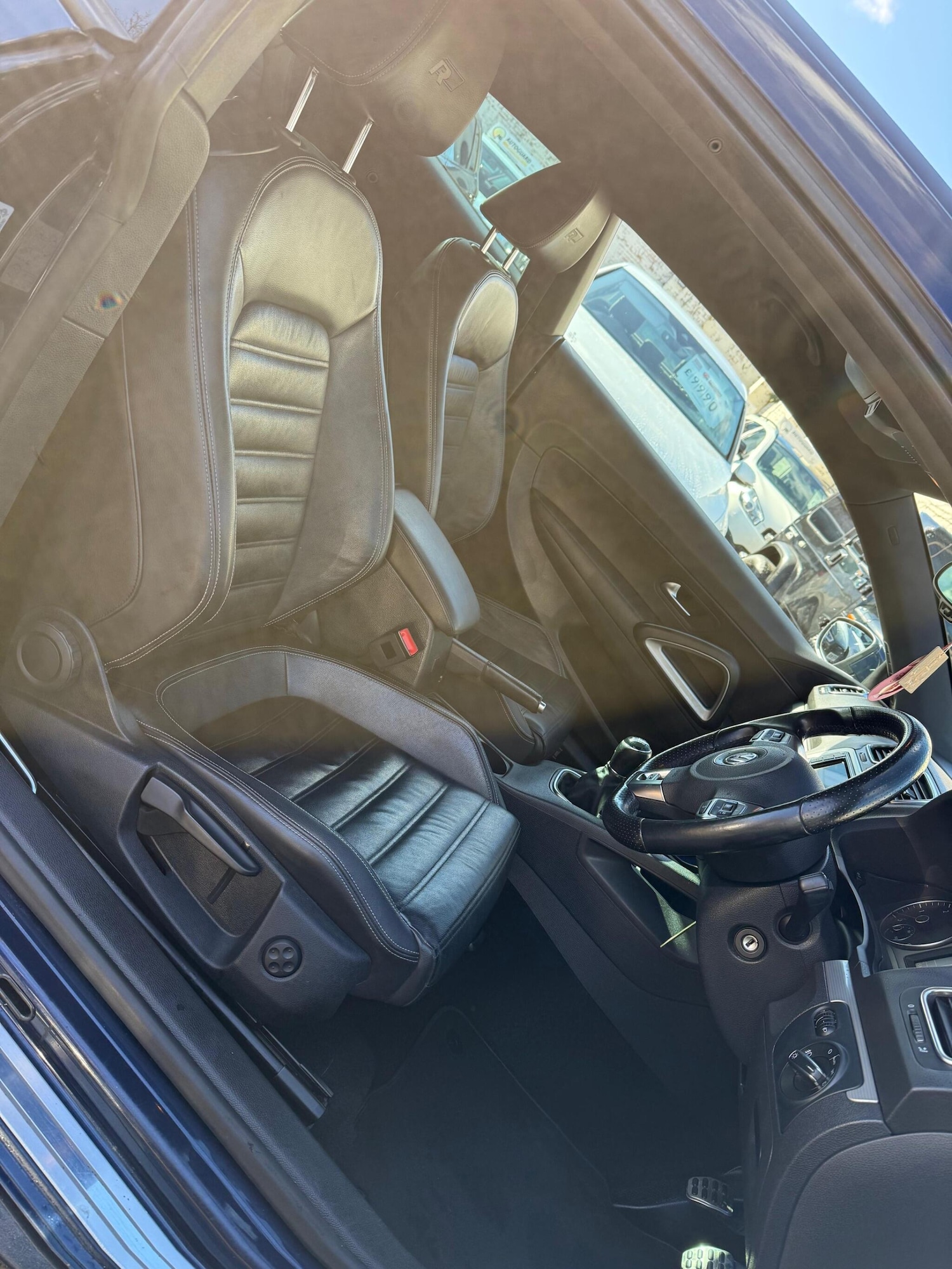 Used Volkswagen Scirocco 2014 for sale - 76441360: Photo 9