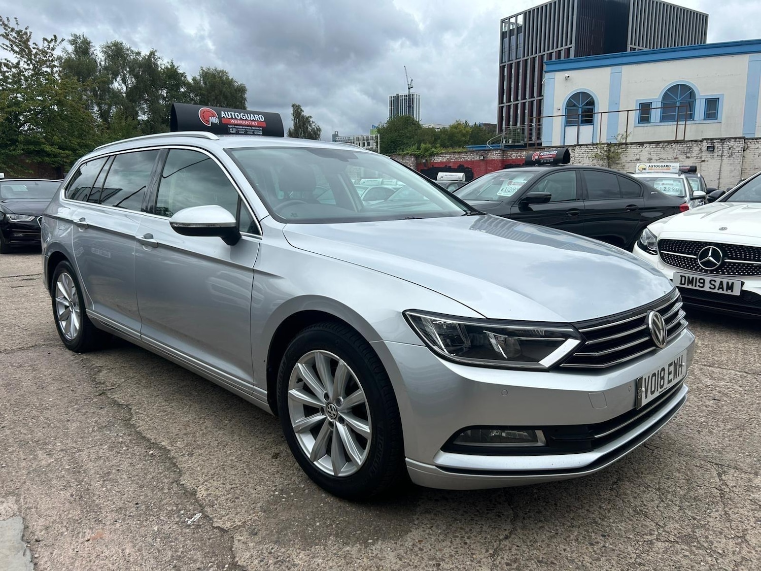 Used Volkswagen Passat 2018 for sale - 76562336: Photo 1