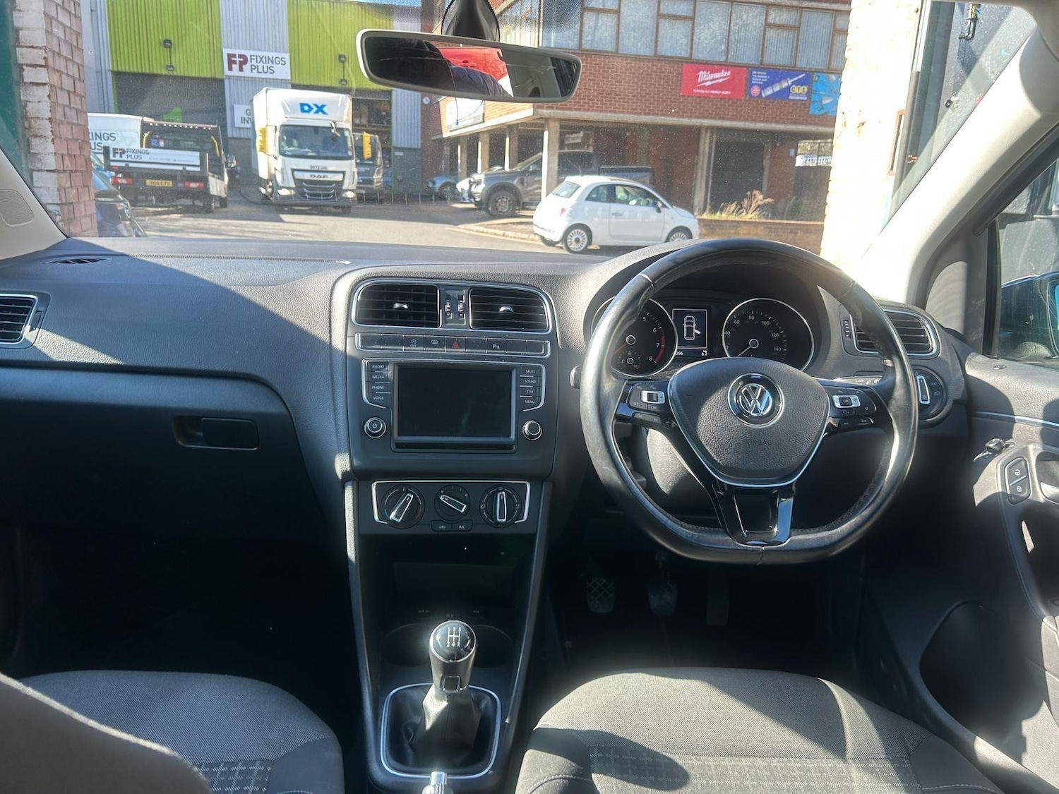 Used Volkswagen Polo 2017 for sale - 76990099: Photo 11