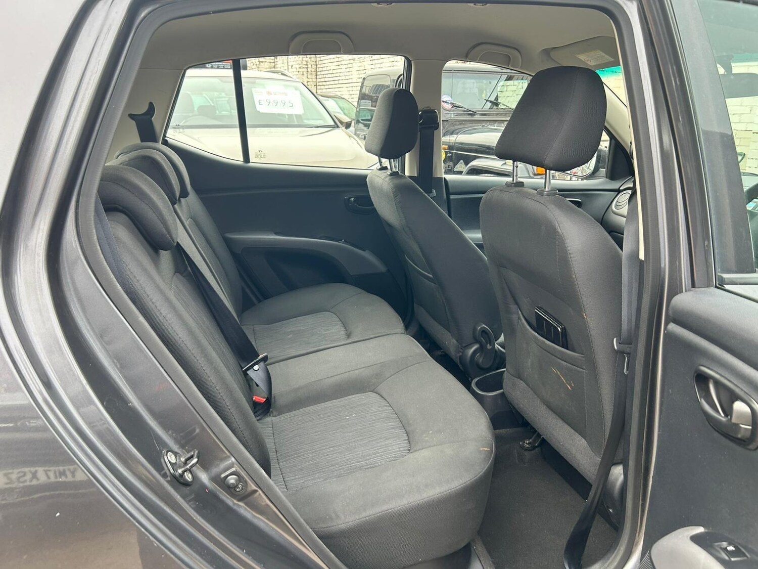 Used Hyundai i10 2012 for sale - 77585973: Photo 12