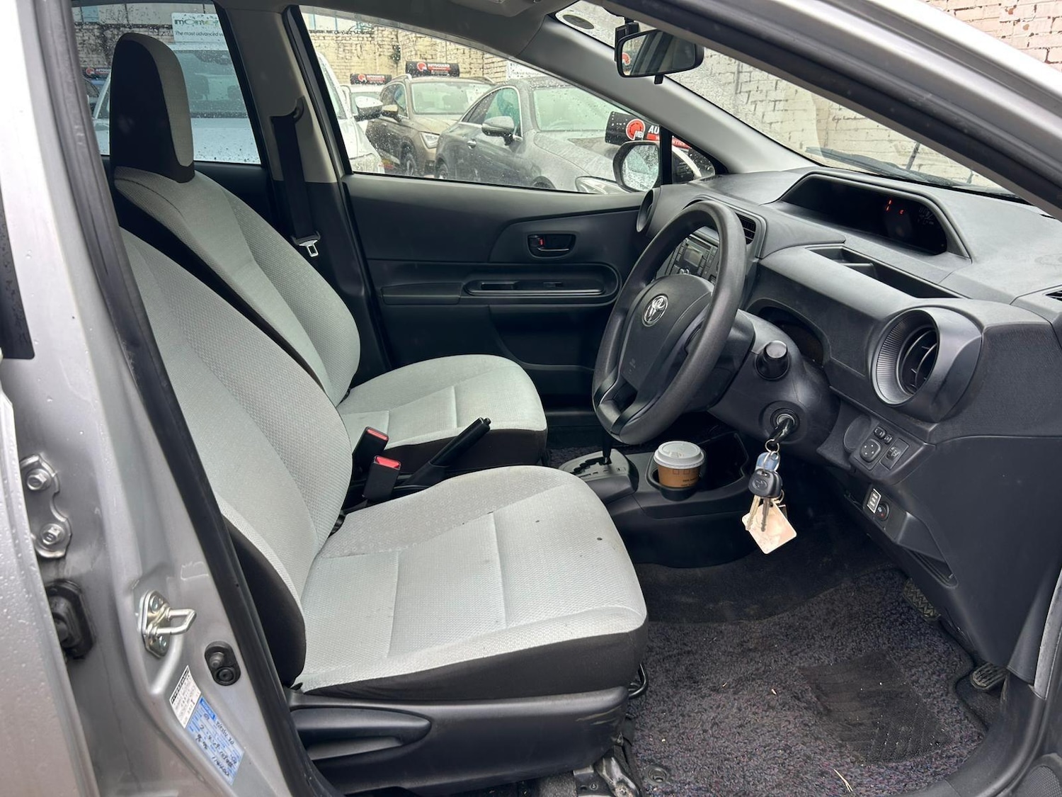 Used Toyota Aqua 2026 for sale - 77838652: Photo 9