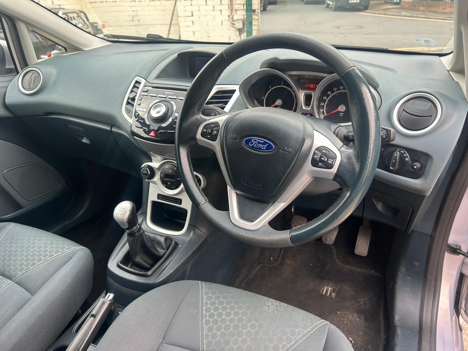 Used Ford Fiesta 2011 for sale - 76992336: Photo 11