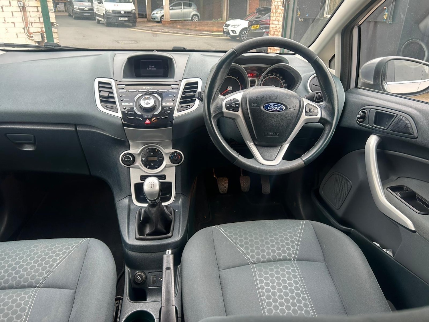 Used Ford Fiesta 2011 for sale - 76992336: Photo 9