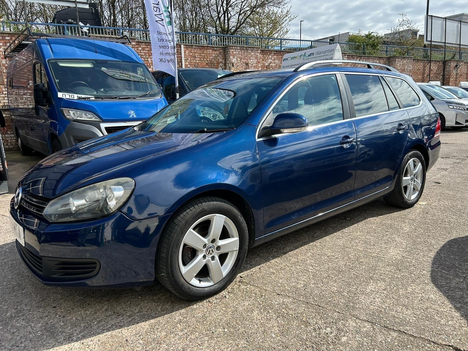 Used Volkswagen Golf 2023 for sale - 78086123: Photo 3