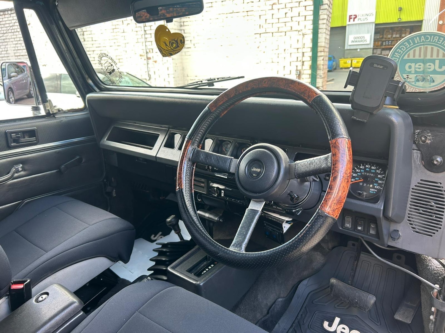 Used Jeep Wrangler 1994 for sale - 76337741: Photo 10