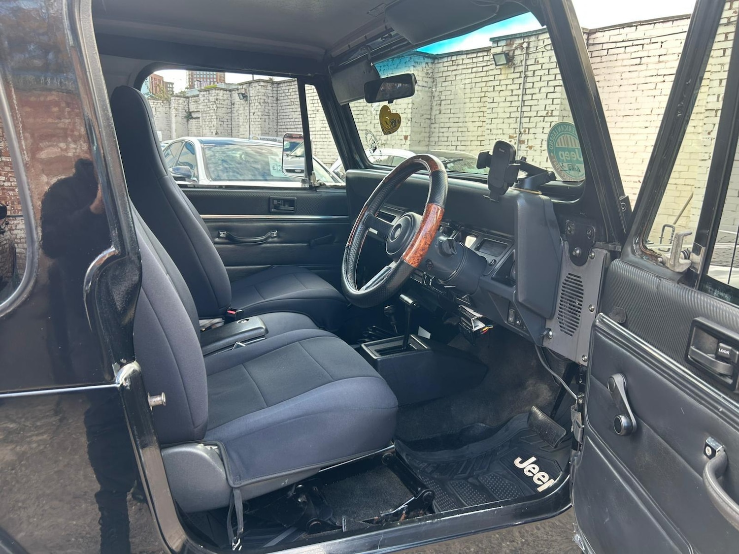 Used Jeep Wrangler 1994 for sale - 76337741: Photo 9