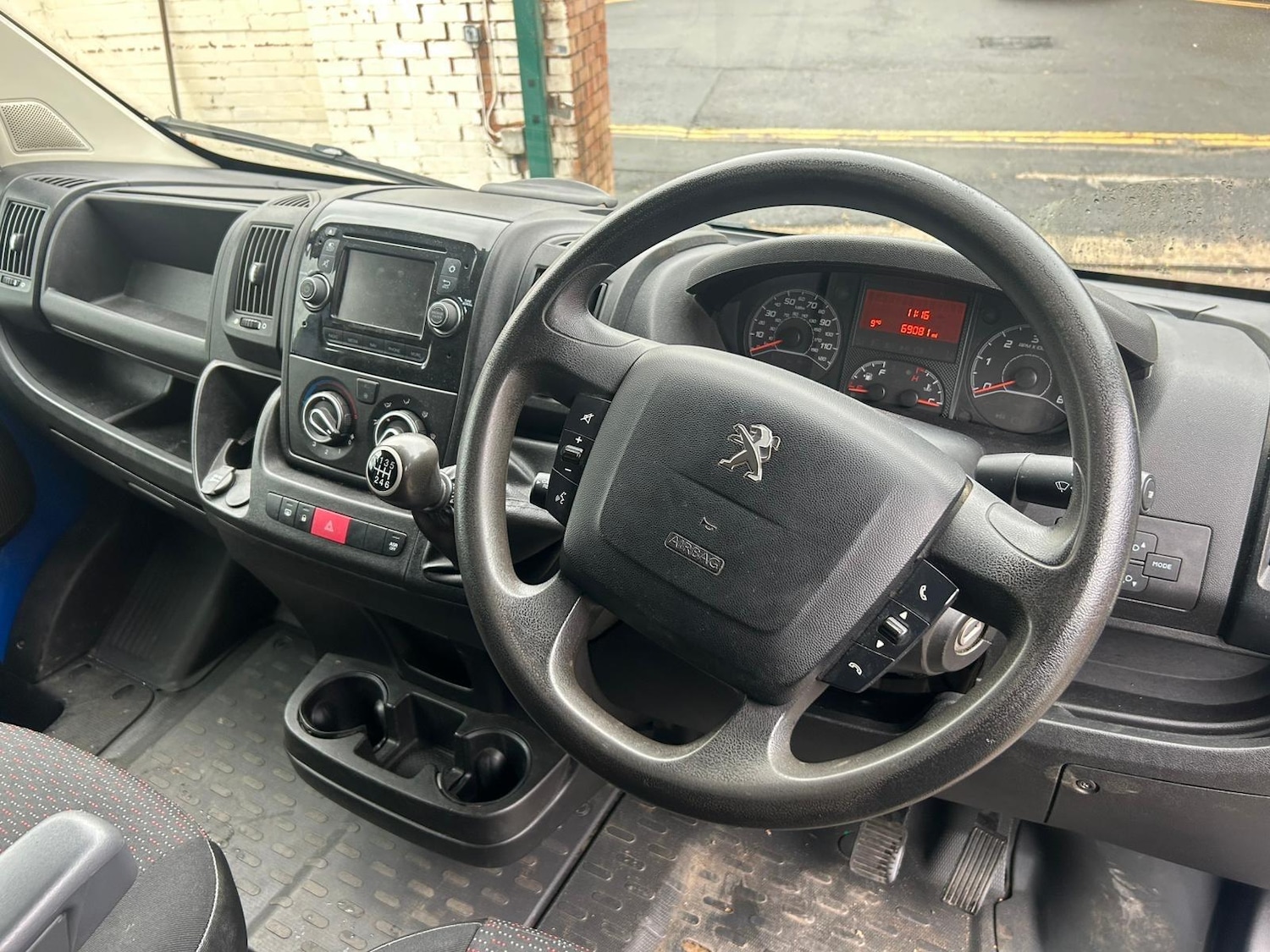 Used Peugeot Boxer 2017 for sale - 76992095: Photo 9