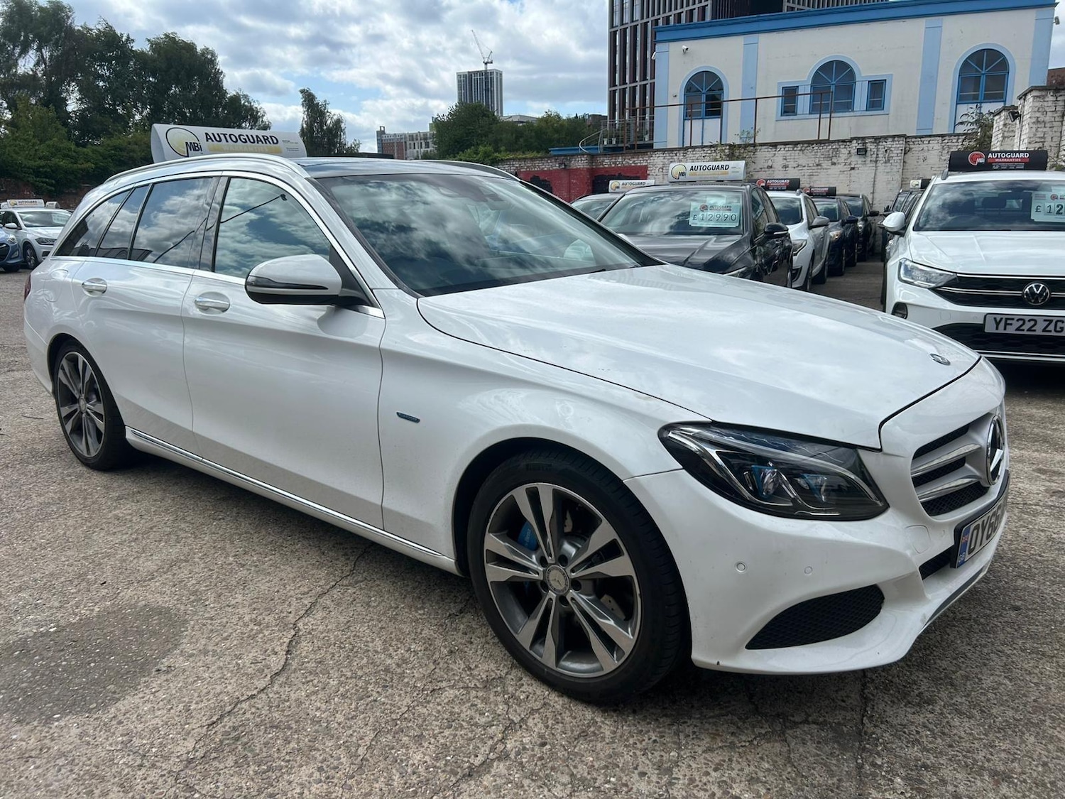 Used Mercedes-Benz C Class 2016 for sale - 76247177: Photo 1