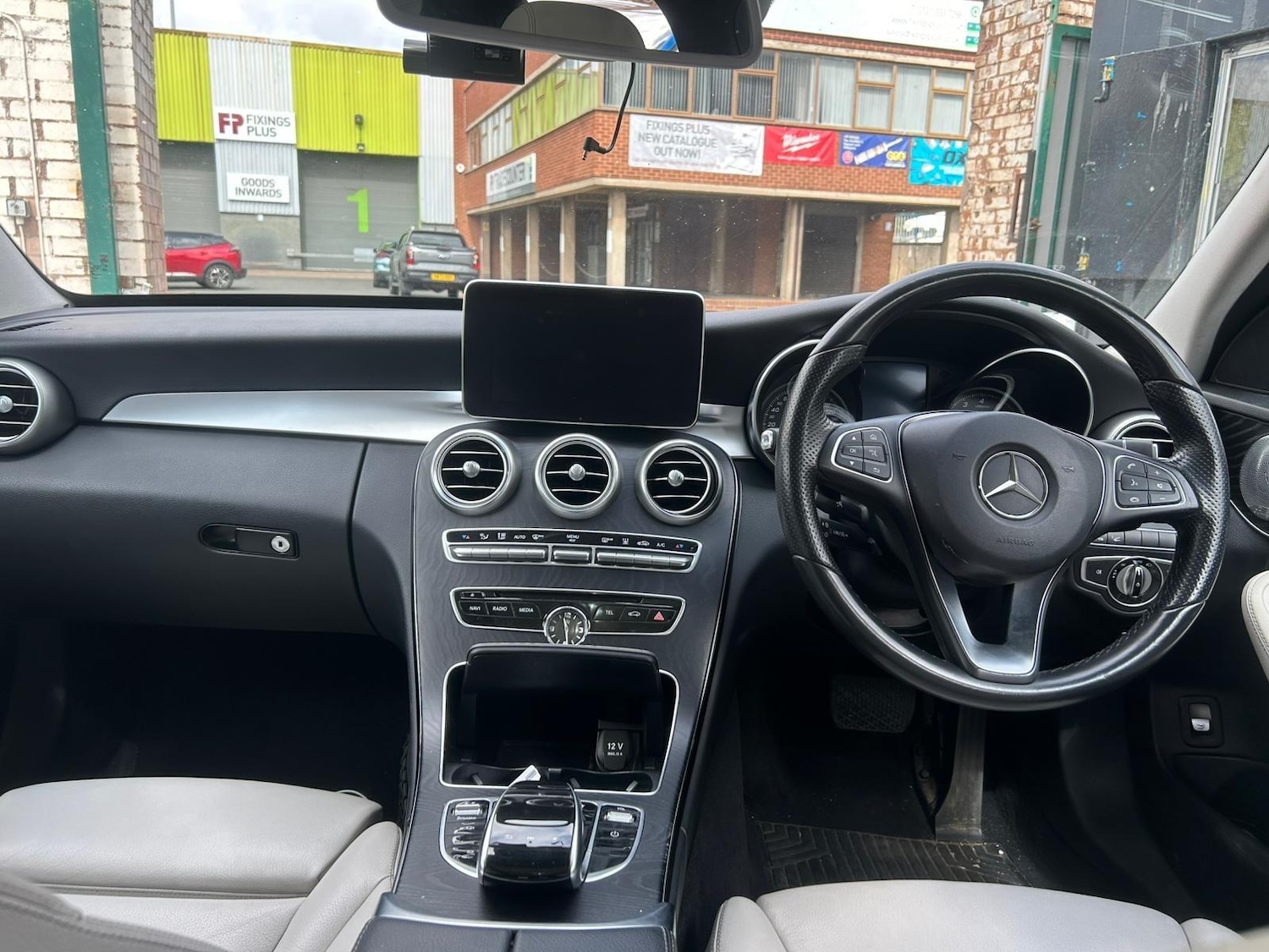 Used Mercedes-Benz C Class 2016 for sale - 76247177: Photo 11