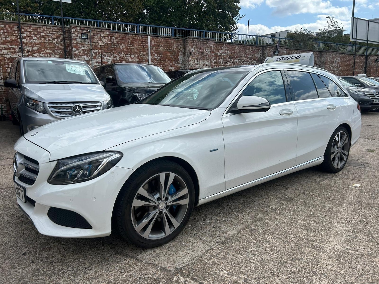 Used Mercedes-Benz C Class 2016 for sale - 76247177: Photo 3