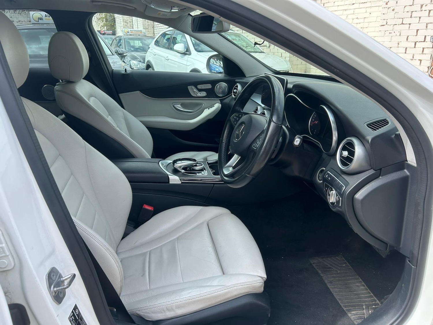 Used Mercedes-Benz C Class 2016 for sale - 76247177: Photo 9