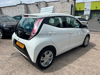 Used Toyota AYGO 2015 for sale - 79303487: Photo