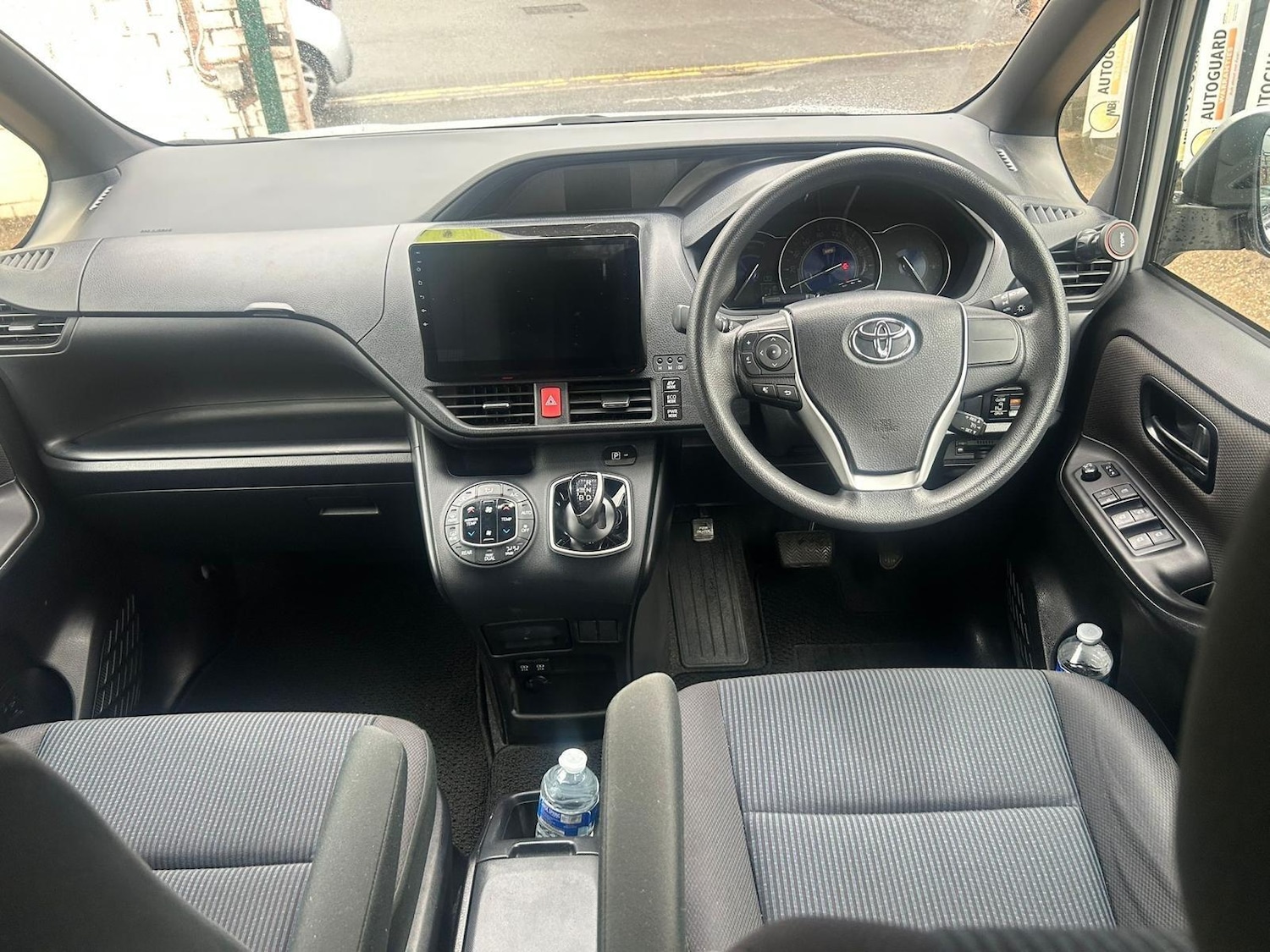 Used Toyota Voxy 2024 for sale - 78006518: Photo 10