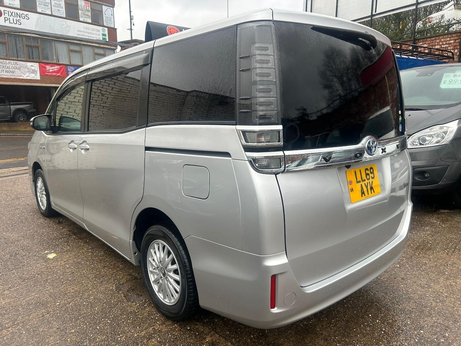 Used Toyota Voxy 2024 for sale - 78006518: Photo 5