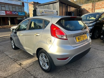 Used Ford Fiesta 2013 for sale - 76377380: Photo