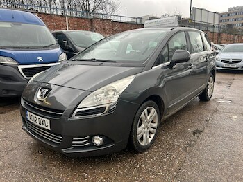 Used Peugeot 5008 2012 for sale - 77484226: Photo