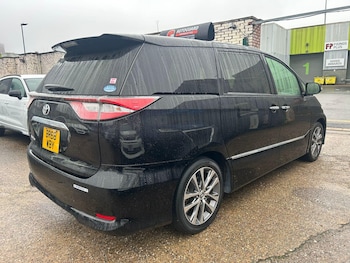 Used Toyota Estima 2018 for sale - 76592536: Photo