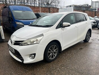 Used Toyota Verso 2014 for sale - 77484227: Photo