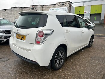 Used Toyota Verso 2014 for sale - 77484227: Photo