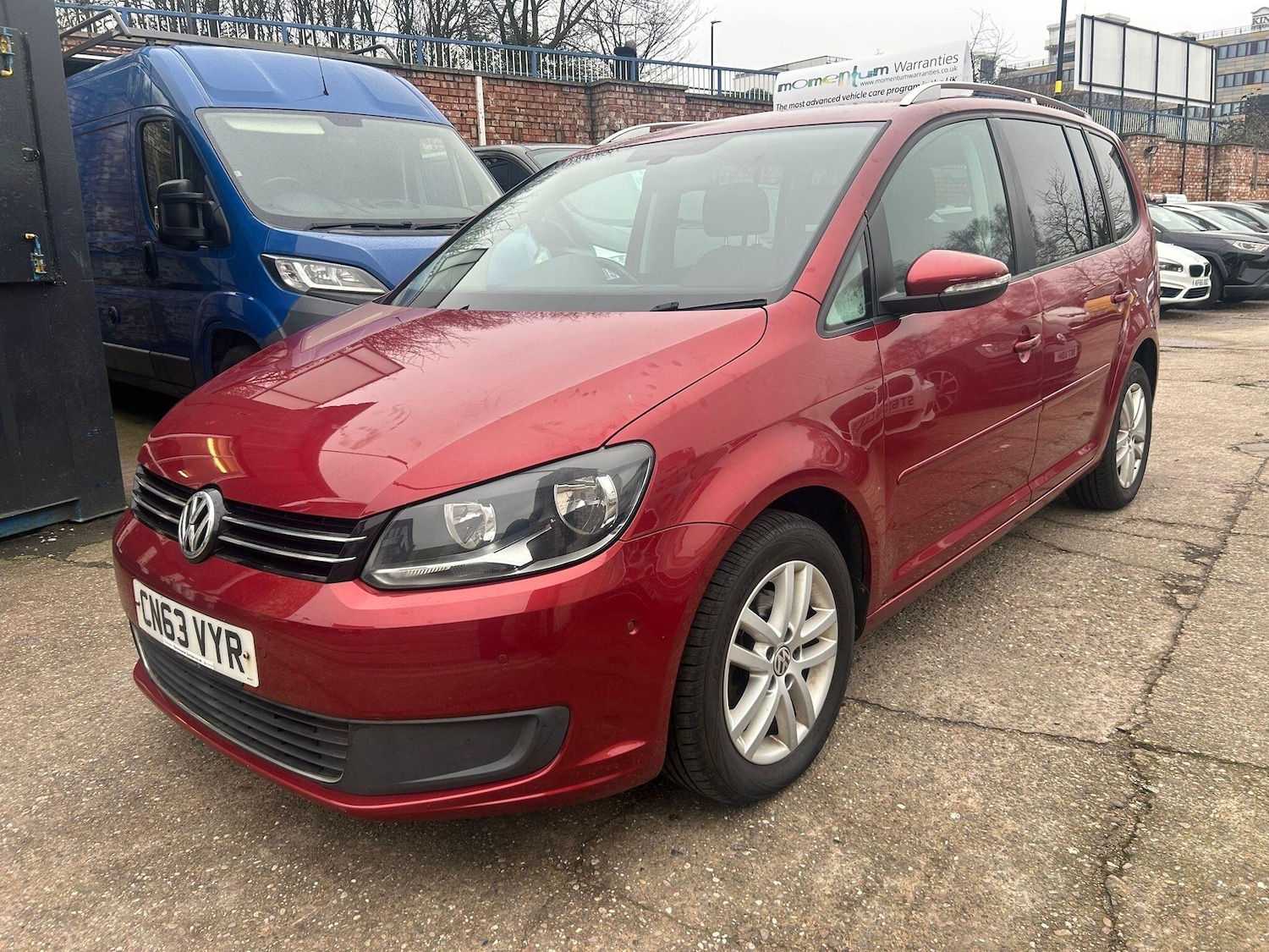 Used Volkswagen Touran 2013 for sale - 77400399: Photo 3