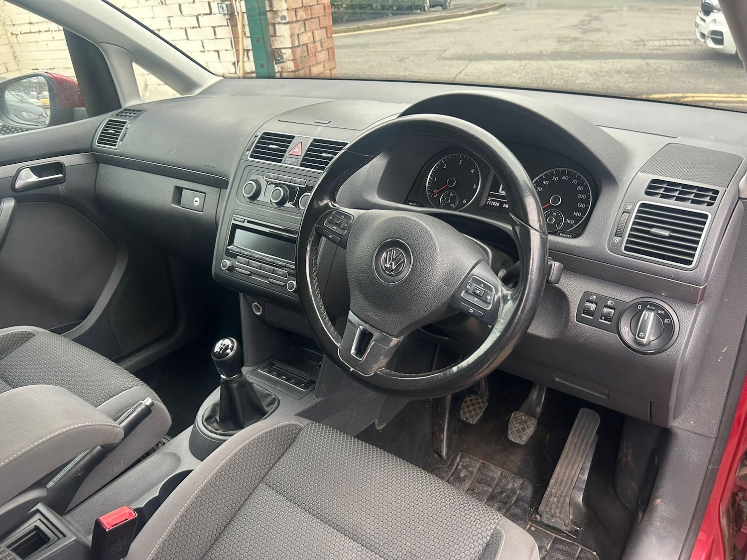 Used Volkswagen Touran 2013 for sale - 77400399: Photo 9