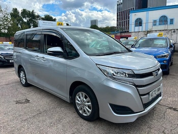 Used Toyota Voxy 2020 for sale - 79577140: Photo