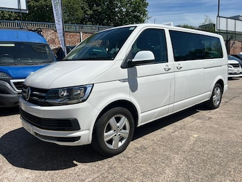 Used Volkswagen Transporter Shuttle 2017 for sale - 78759442: Photo