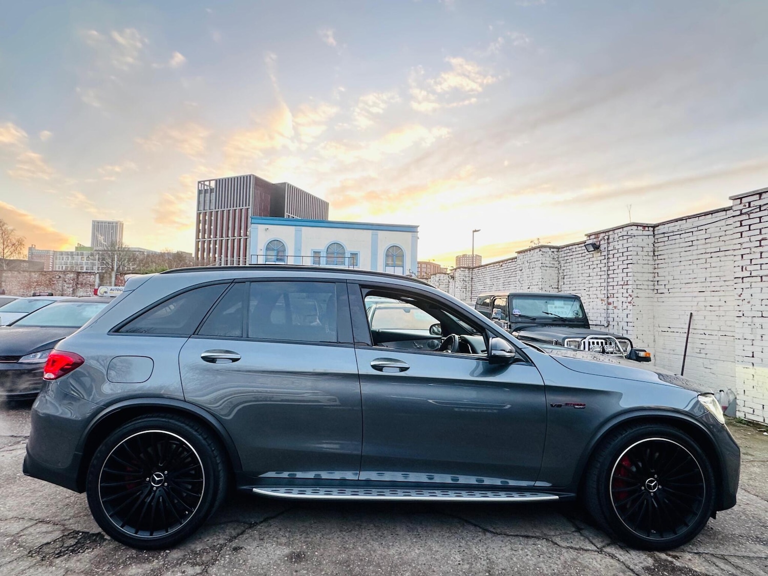 Used Mercedes-Benz GLC 2020 for sale - 76964371: Photo 16