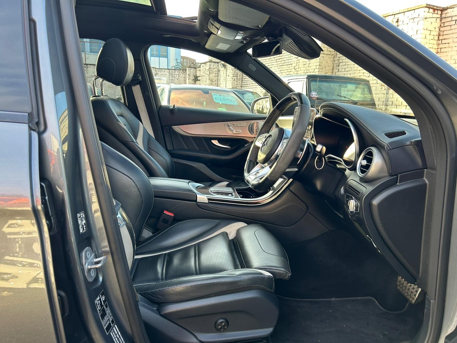 Used Mercedes-Benz GLC 2020 for sale - 76964371: Photo 24