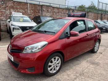 Used Toyota Yaris 2012 for sale - 74828627: Photo