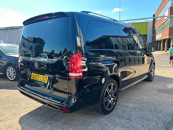 Used Mercedes-Benz V-Class 2023 for sale - 79093002: Photo