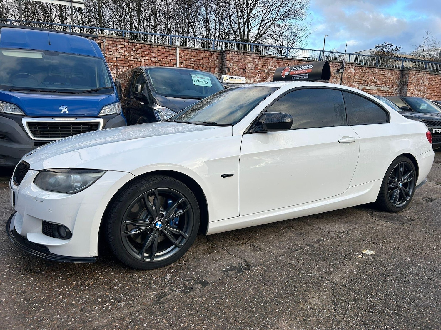 Used BMW 3 Series 2010 for sale - 77237619: Photo 3