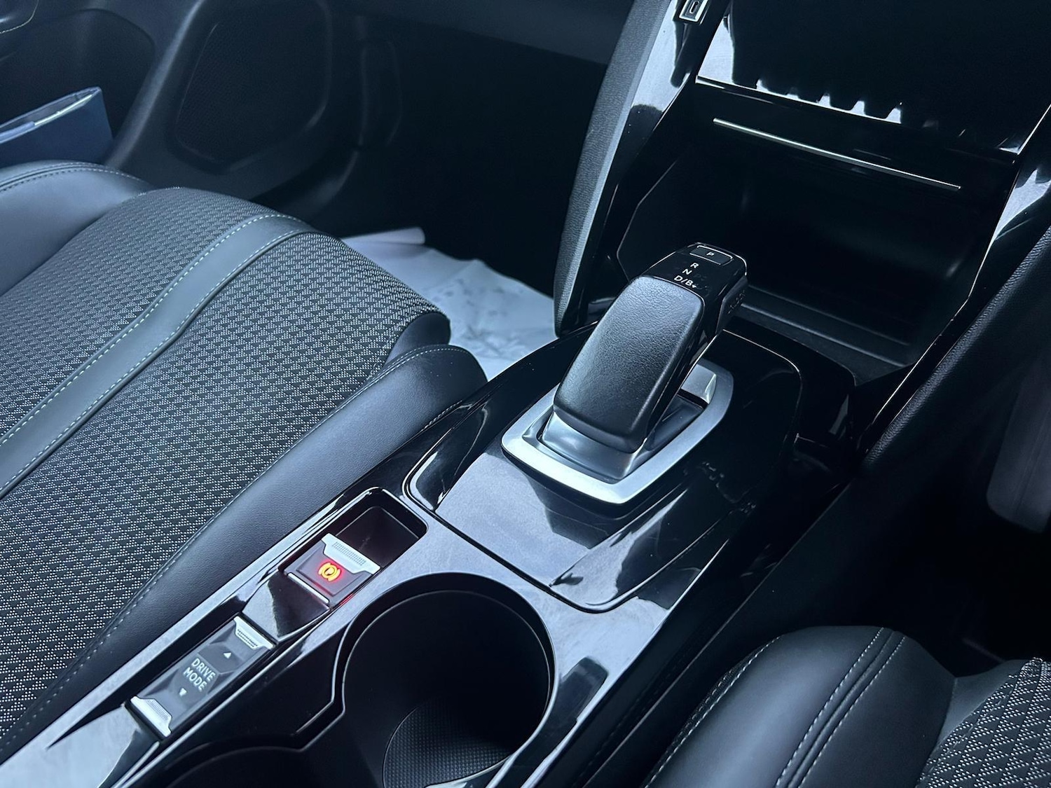 Used Peugeot 2008 2021 for sale - 77229854: Photo 13