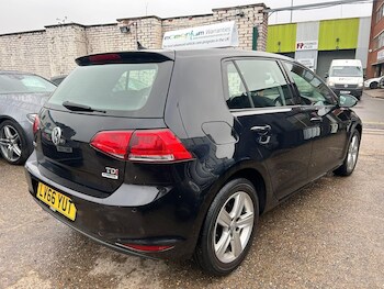 Used Volkswagen Golf 2016 for sale - 77387367: Photo