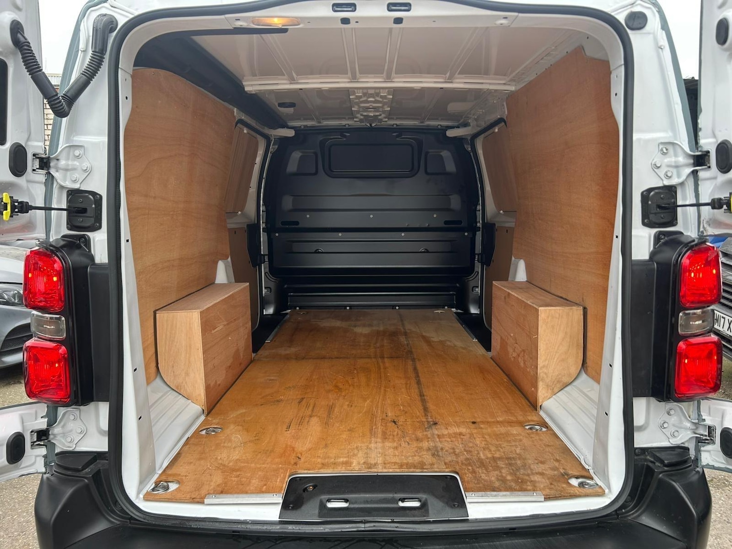 Used Vauxhall Vivaro 2024 for sale - 77808570: Photo 11